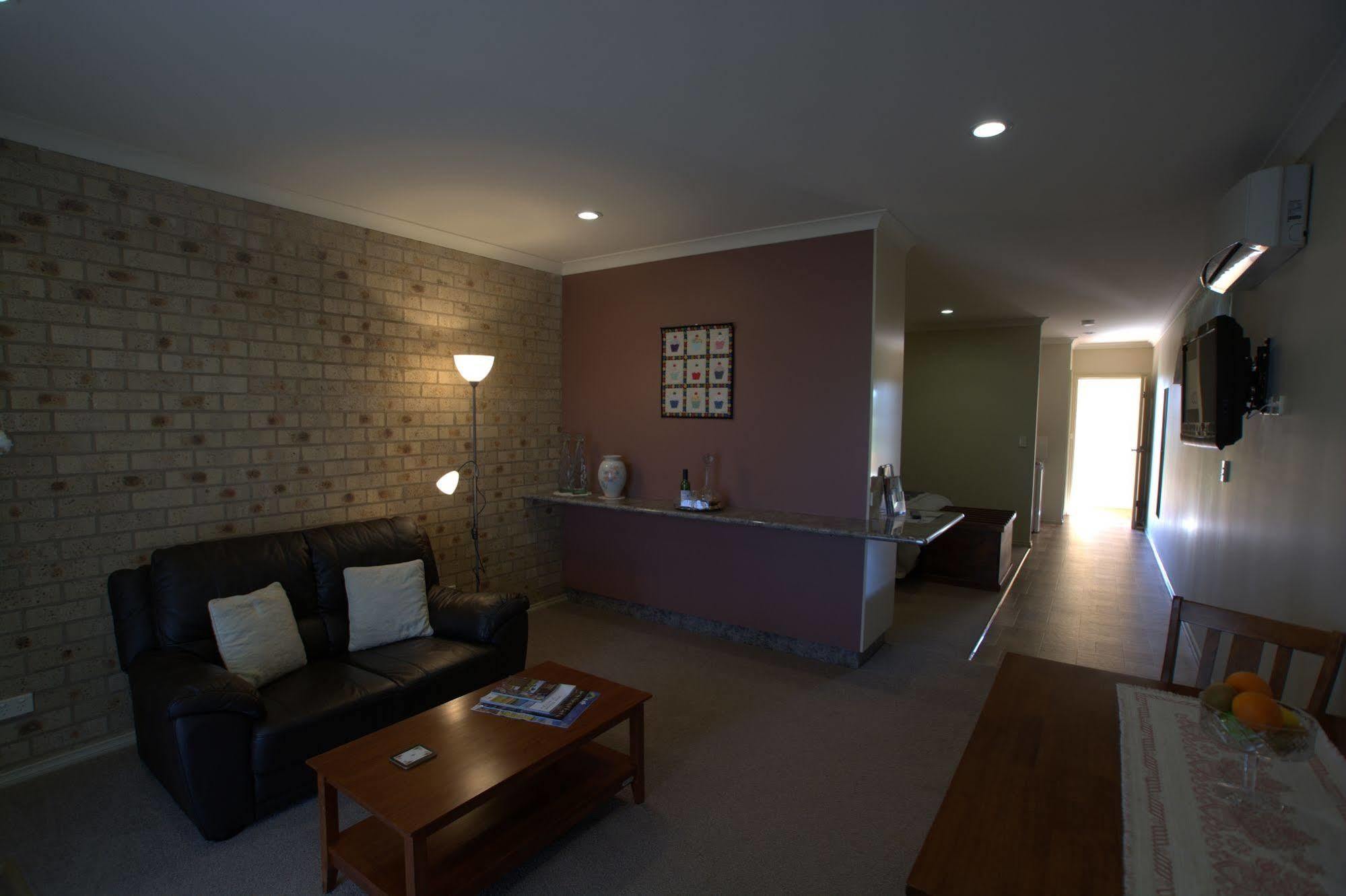 Milawa Muscat Retreat B&B エクステリア 写真